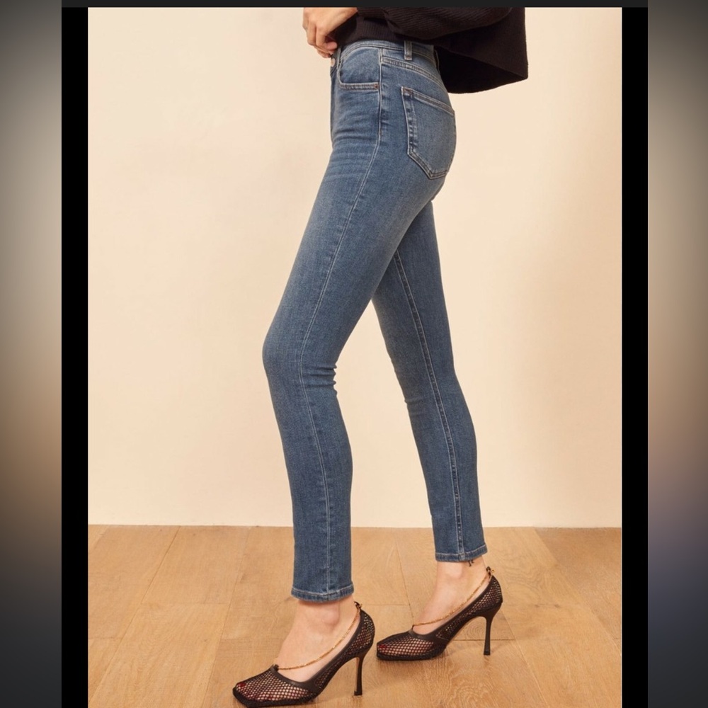 New!! Reformation Harper High Rise Classic Blue Skinny Jeans in Destin - Picture 2 of 8